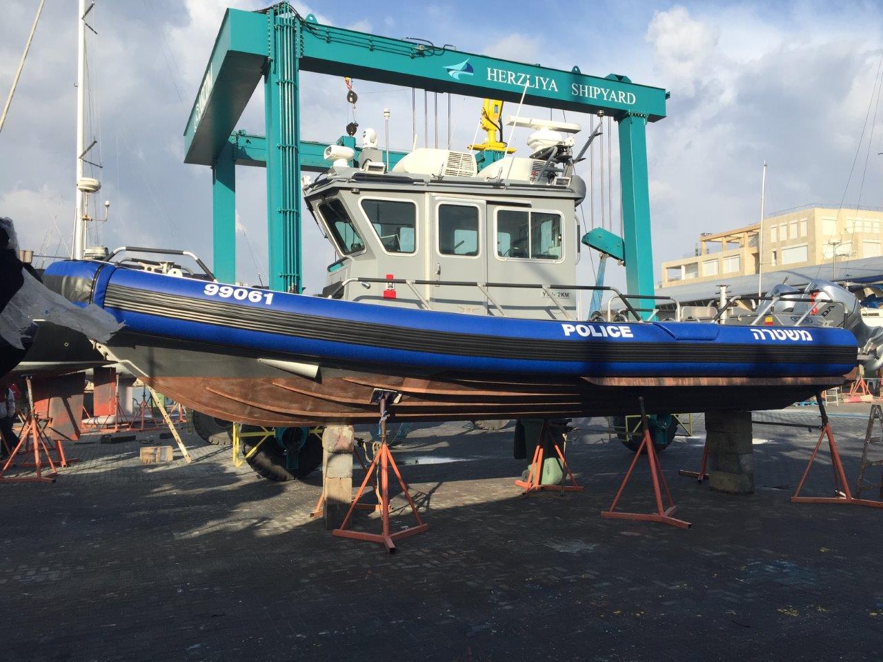טיפול בסירות משטרה ימית ע"י אשדוד ים